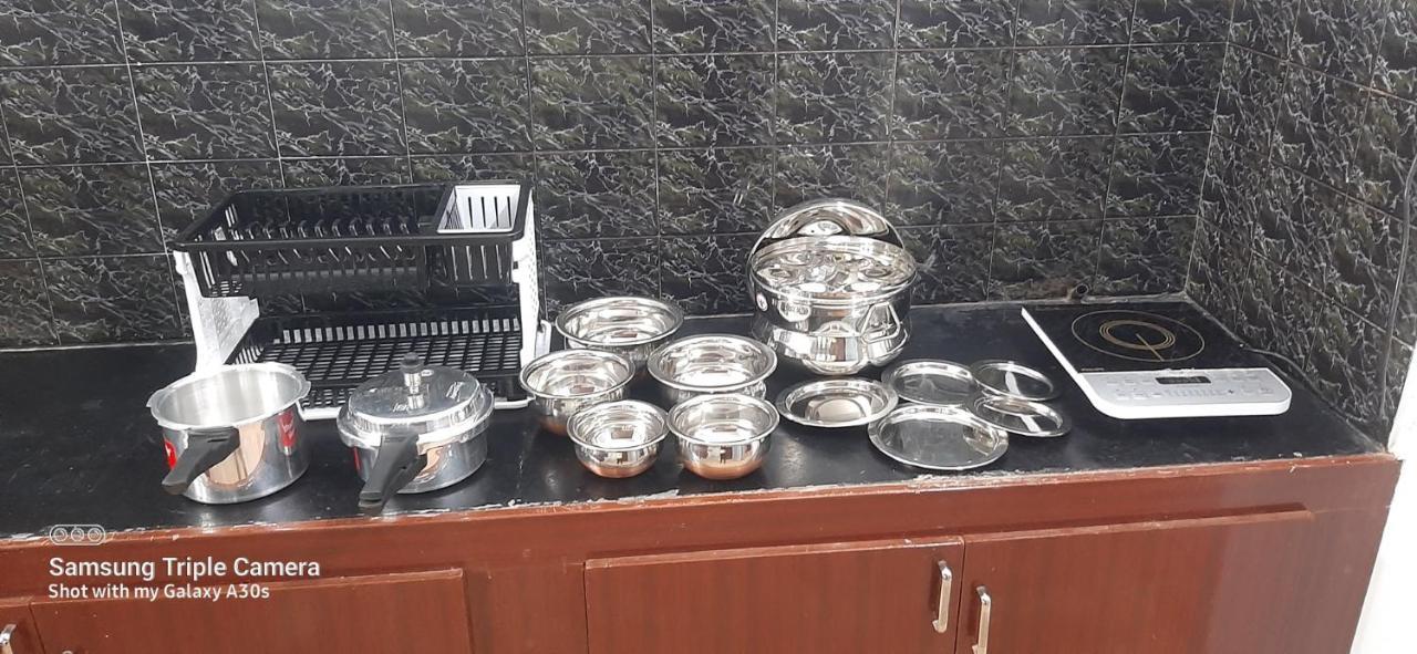 Madura Homestay - Gorgeous Home With 2Bhk 5 Minutes From Nh44 Madurai Bagian luar foto