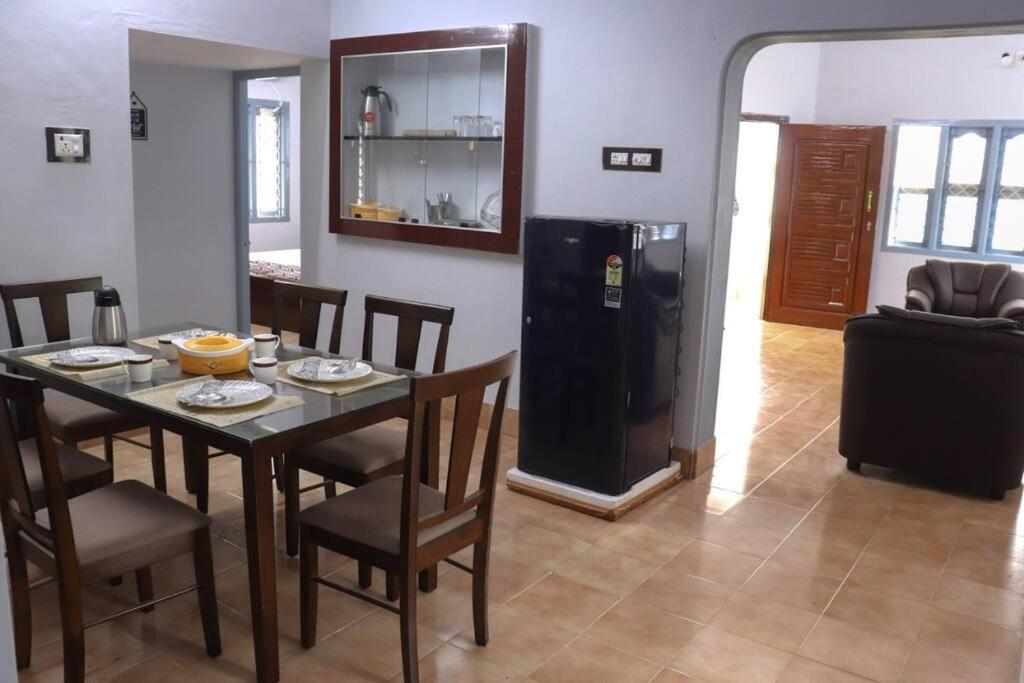 Madura Homestay - Gorgeous Home With 2Bhk 5 Minutes From Nh44 Madurai Bagian luar foto